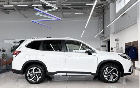 Subaru Forester, 2024 год, 4 990 000 рублей, 8 фотография