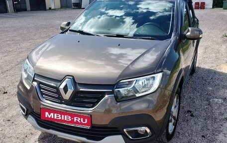 Renault Sandero II рестайлинг, 2019 год, 1 150 000 рублей, 1 фотография