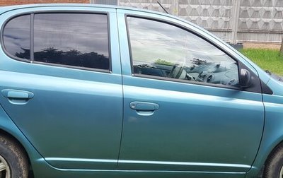 Toyota Yaris I рестайлинг, 1999 год, 240 000 рублей, 1 фотография