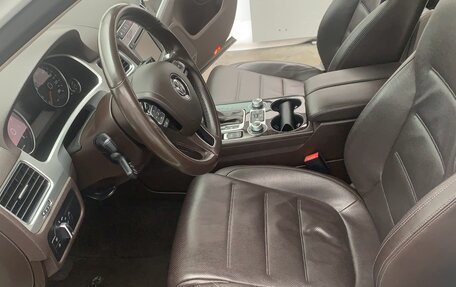 Volkswagen Touareg III, 2015 год, 3 229 000 рублей, 14 фотография
