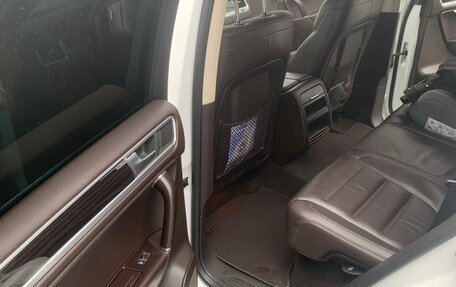 Volkswagen Touareg III, 2015 год, 3 229 000 рублей, 21 фотография