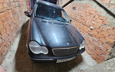 Mercedes-Benz C-Класс, 2001 год, 500 000 рублей, 4 фотография