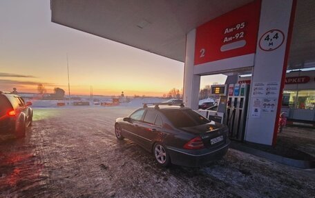 Mercedes-Benz C-Класс, 2001 год, 500 000 рублей, 2 фотография