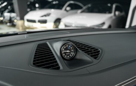 Porsche Macan, 2024 год, 16 900 000 рублей, 22 фотография
