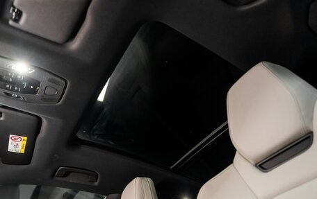 Porsche Macan, 2024 год, 16 900 000 рублей, 24 фотография