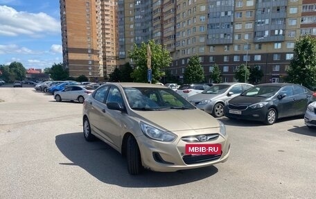 Hyundai Solaris II рестайлинг, 2013 год, 580 000 рублей, 7 фотография