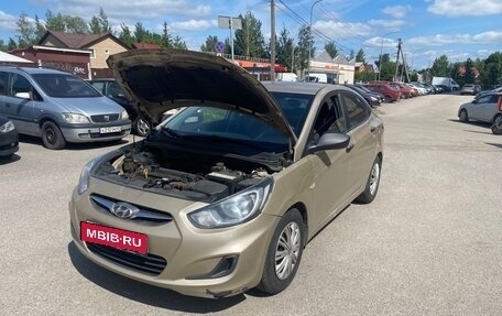 Hyundai Solaris II рестайлинг, 2013 год, 580 000 рублей, 5 фотография