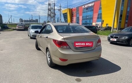 Hyundai Solaris II рестайлинг, 2013 год, 580 000 рублей, 2 фотография