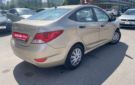 Hyundai Solaris II рестайлинг, 2013 год, 580 000 рублей, 4 фотография