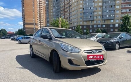 Hyundai Solaris II рестайлинг, 2013 год, 580 000 рублей, 9 фотография