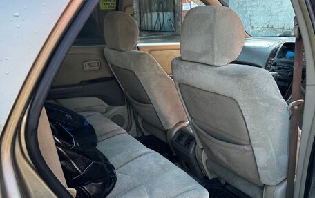 Toyota Harrier, 1998 год, 690 000 рублей, 20 фотография