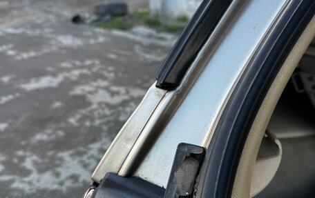 Toyota Harrier, 1998 год, 690 000 рублей, 36 фотография