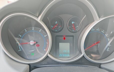 Chevrolet Cruze II, 2014 год, 650 000 рублей, 3 фотография
