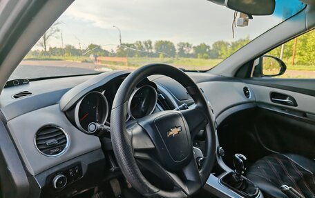 Chevrolet Cruze II, 2014 год, 650 000 рублей, 4 фотография