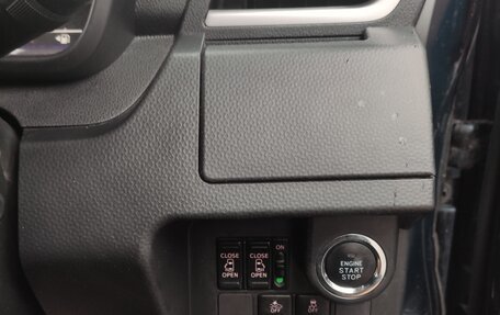 Toyota Roomy I, 2018 год, 1 190 000 рублей, 14 фотография