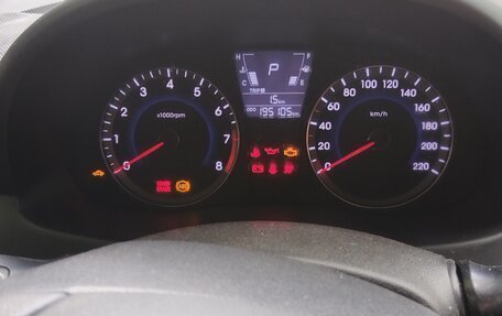 Hyundai Solaris II рестайлинг, 2012 год, 600 000 рублей, 9 фотография