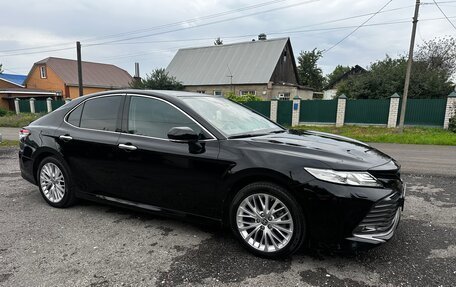 Toyota Camry, 2020 год, 3 850 000 рублей, 9 фотография