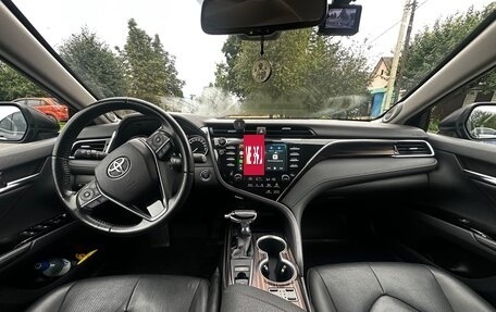 Toyota Camry, 2020 год, 3 850 000 рублей, 12 фотография