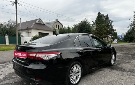 Toyota Camry, 2020 год, 3 850 000 рублей, 10 фотография