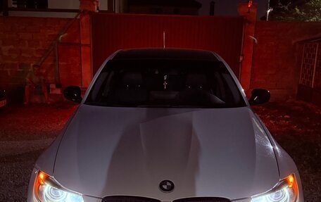BMW 3 серия, 2009 год, 1 050 000 рублей, 3 фотография