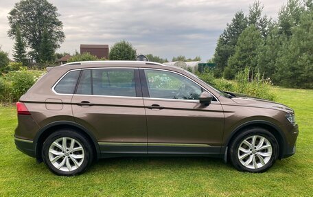 Volkswagen Tiguan II, 2017 год, 2 640 000 рублей, 6 фотография