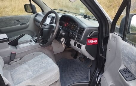 Mazda Bongo Friendee i рестайлинг, 1997 год, 460 000 рублей, 7 фотография