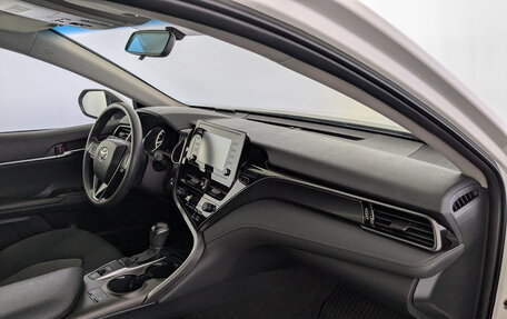 Toyota Camry, 2021 год, 2 790 000 рублей, 11 фотография