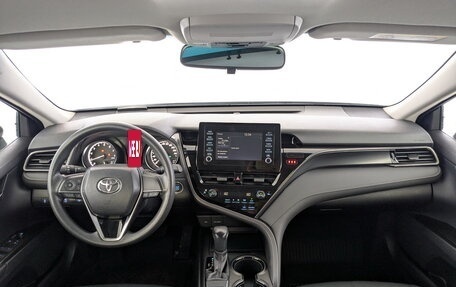 Toyota Camry, 2021 год, 2 790 000 рублей, 14 фотография