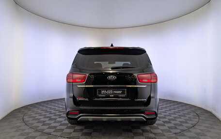 KIA Carnival III, 2019 год, 3 050 000 рублей, 6 фотография