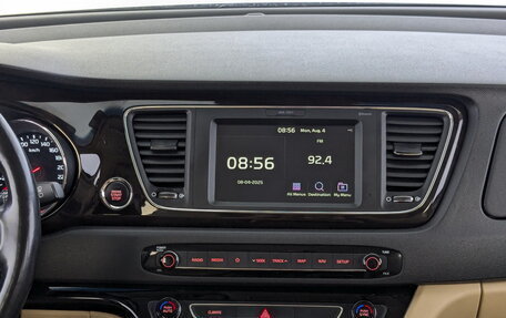KIA Carnival III, 2019 год, 3 050 000 рублей, 15 фотография