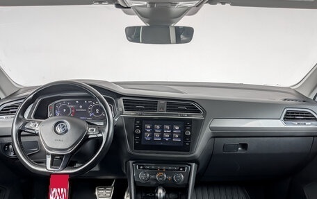 Volkswagen Tiguan II, 2020 год, 2 690 000 рублей, 14 фотография