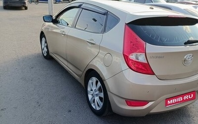Hyundai Solaris II рестайлинг, 2011 год, 650 000 рублей, 1 фотография