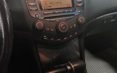 Honda Accord VII рестайлинг, 2005 год, 800 000 рублей, 21 фотография