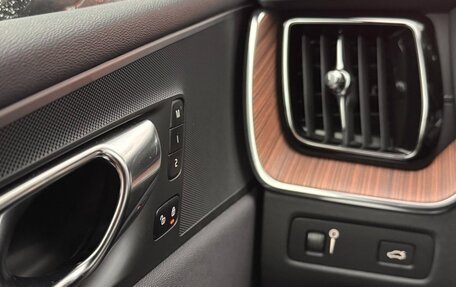 Volvo XC60 II, 2021 год, 4 800 000 рублей, 10 фотография