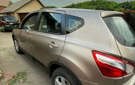 Nissan Qashqai, 2012 год, 900 000 рублей, 9 фотография