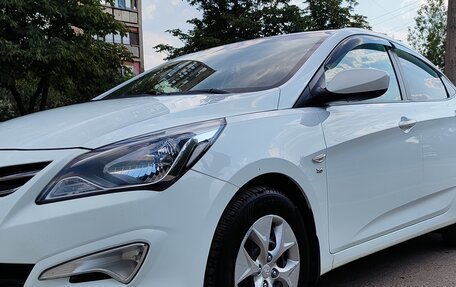 Hyundai Solaris II рестайлинг, 2016 год, 1 200 000 рублей, 2 фотография