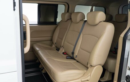 Hyundai H-1 II рестайлинг, 2018 год, 2 999 800 рублей, 9 фотография