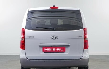 Hyundai H-1 II рестайлинг, 2018 год, 2 999 800 рублей, 4 фотография
