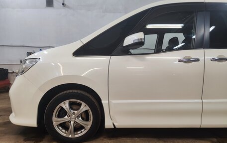 Nissan Serena IV, 2011 год, 1 500 000 рублей, 21 фотография