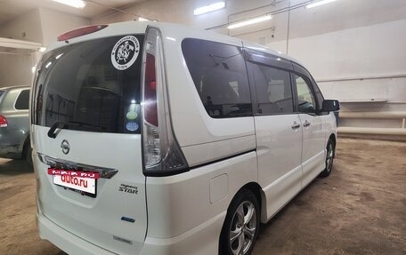Nissan Serena IV, 2011 год, 1 500 000 рублей, 5 фотография