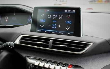 Peugeot 3008 II, 2019 год, 1 749 000 рублей, 19 фотография