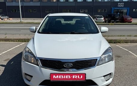KIA cee'd I рестайлинг, 2011 год, 930 000 рублей, 2 фотография