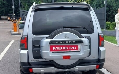 Mitsubishi Pajero IV, 2008 год, 2 100 000 рублей, 10 фотография