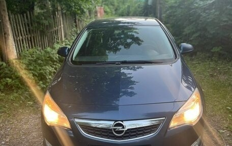 Opel Astra J, 2012 год, 645 000 рублей, 3 фотография