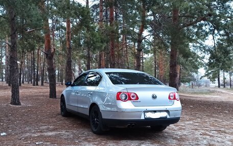 Volkswagen Passat B6, 2006 год, 899 000 рублей, 2 фотография