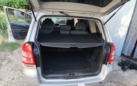 Opel Zafira B, 2008 год, 600 000 рублей, 4 фотография