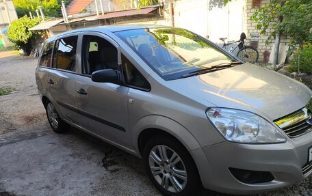 Opel Zafira B, 2008 год, 600 000 рублей, 15 фотография