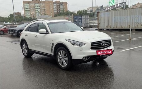 Infiniti QX70, 2016 год, 2 999 000 рублей, 4 фотография