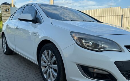 Opel Astra J, 2013 год, 875 000 рублей, 3 фотография