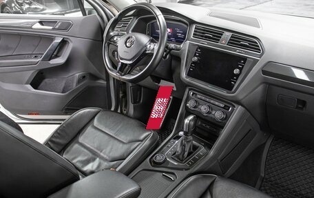 Volkswagen Tiguan II, 2019 год, 3 198 000 рублей, 11 фотография